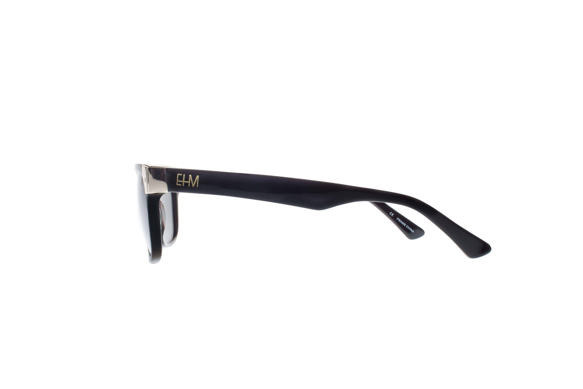 Shiny Black with Gold Tone Metal Wayfarers - YuppyCollections