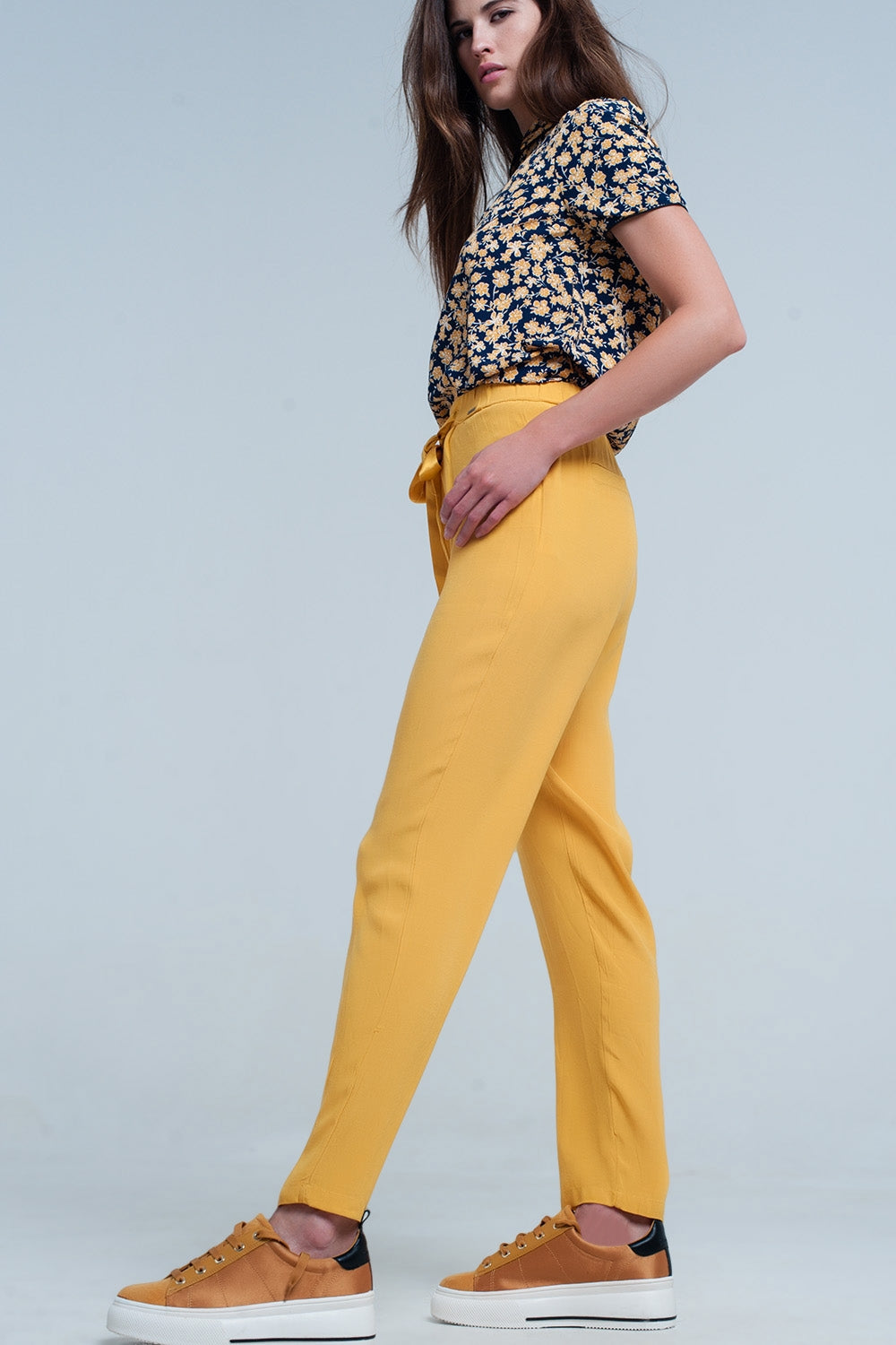 Mustard slim fit pants with satin belt - YuppyCollections