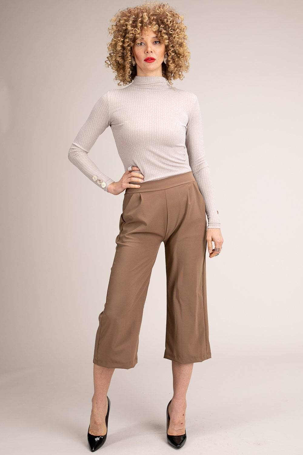 Isabella Capri Pants - YuppyCollections