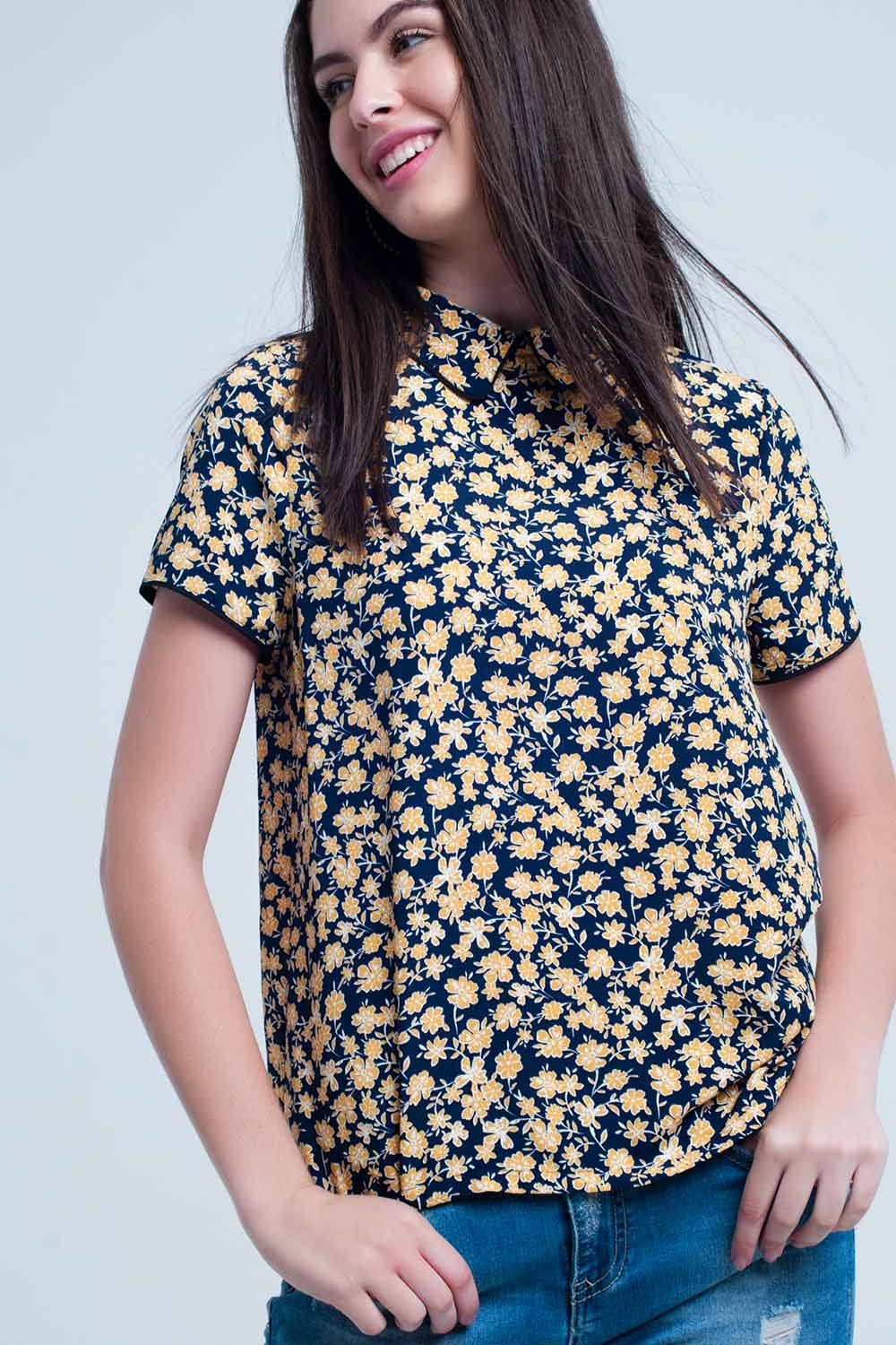 Shirt with yellow flowers print - YuppyCollections