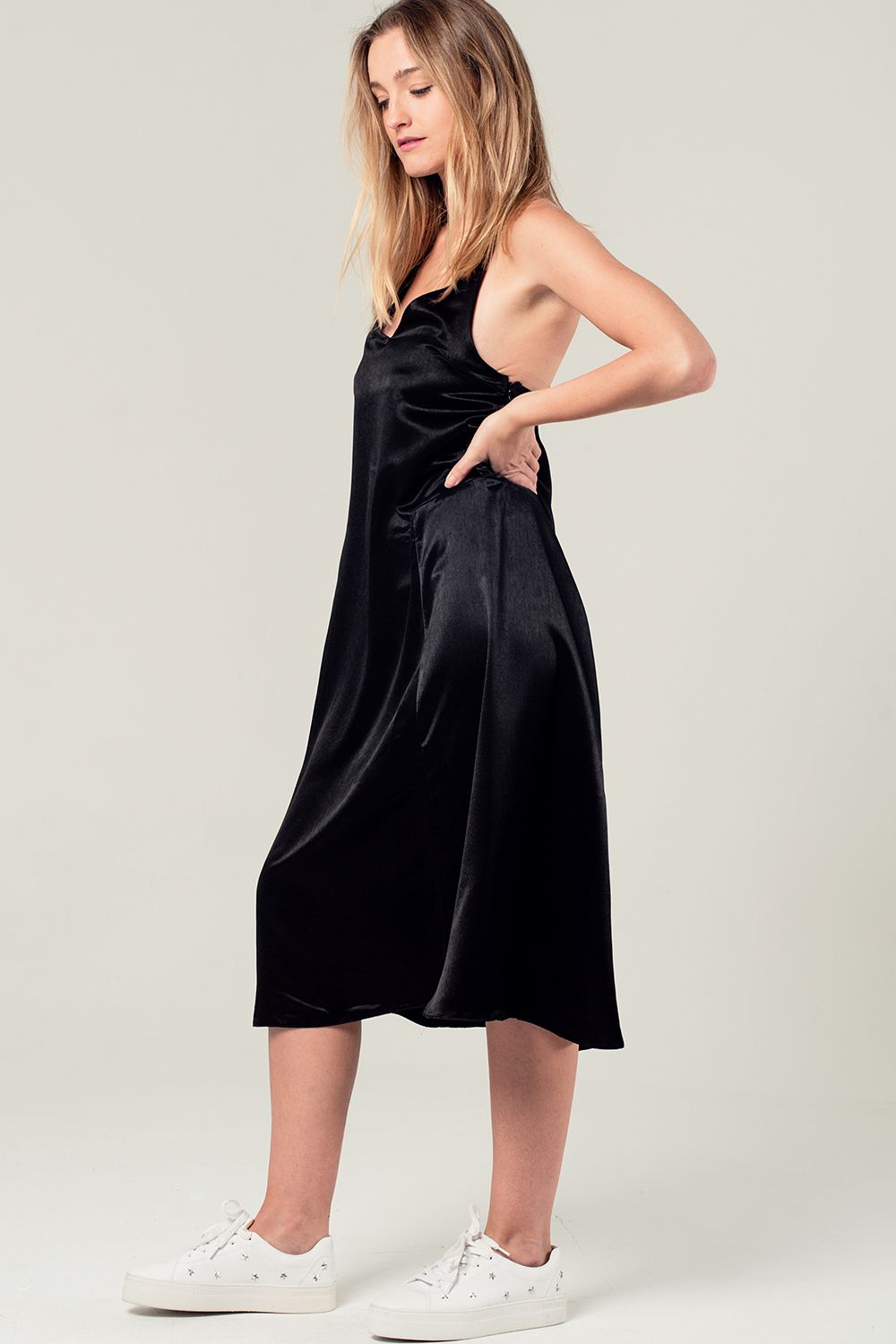 Satin midi dress with back detail in black - YuppyCollections