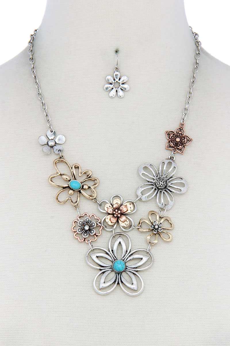 Metal Flower Necklace - YuppyCollections