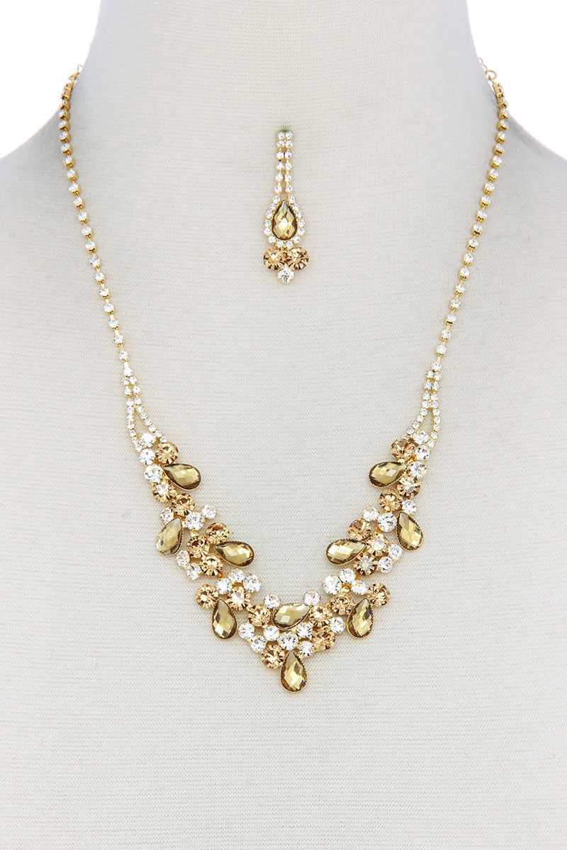 Teardrop Shape Rhinestone Necklace - YuppyCollections