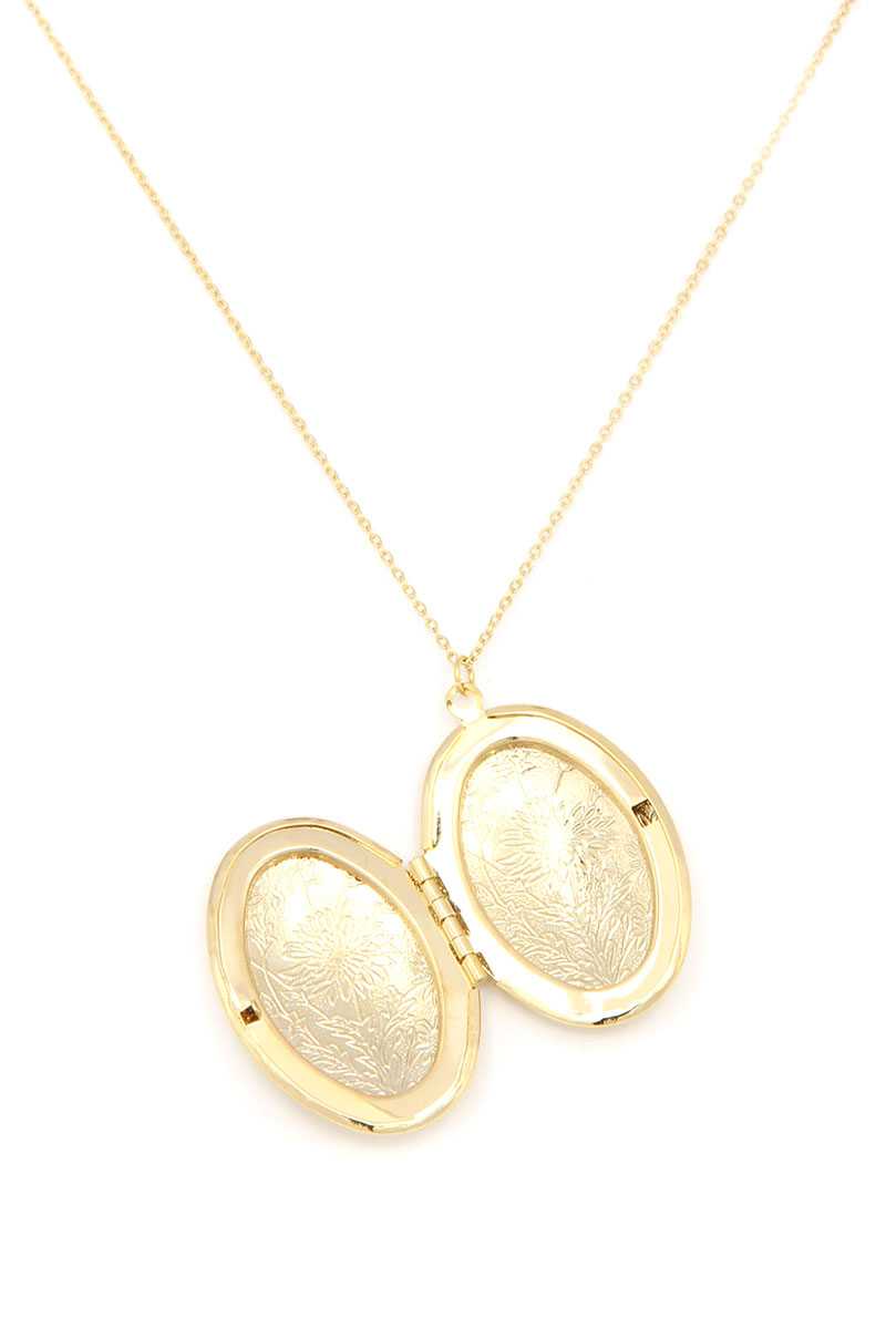 Oval Shape Locket Metal Necklace - YuppyCollections