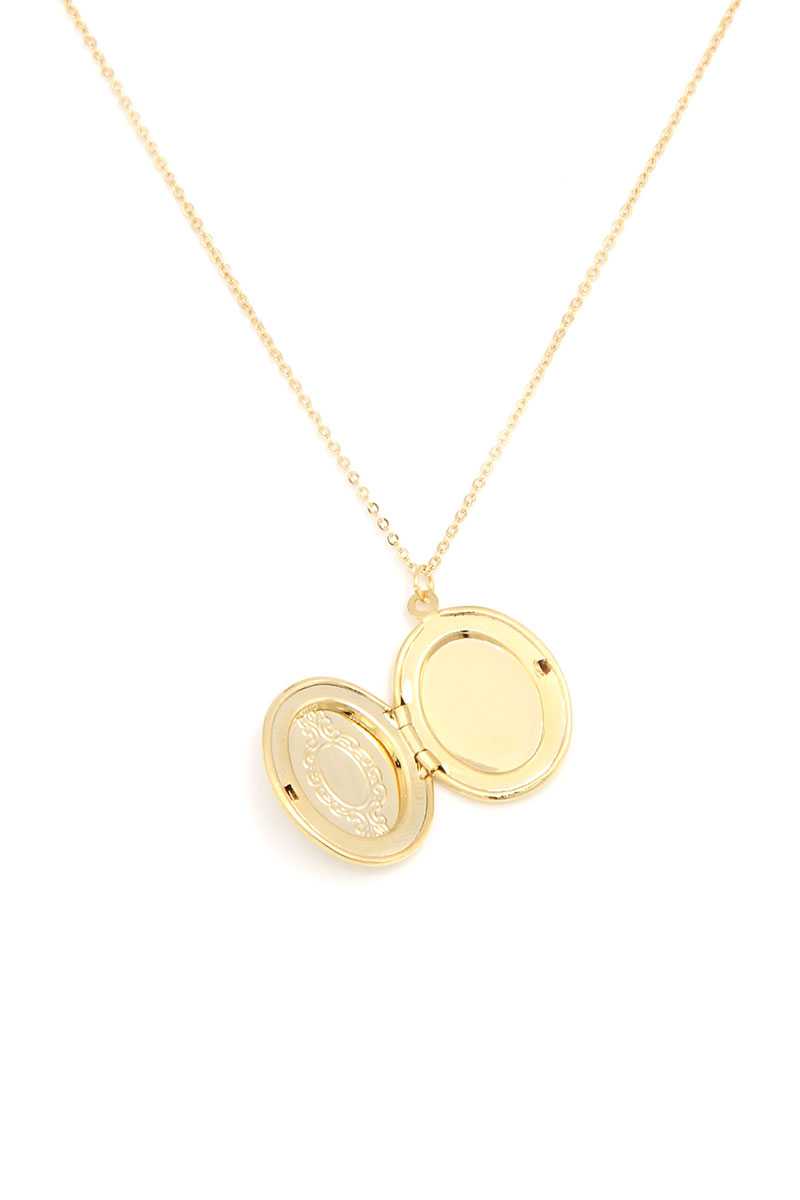 Oval Shape Locket Metal Necklace - YuppyCollections