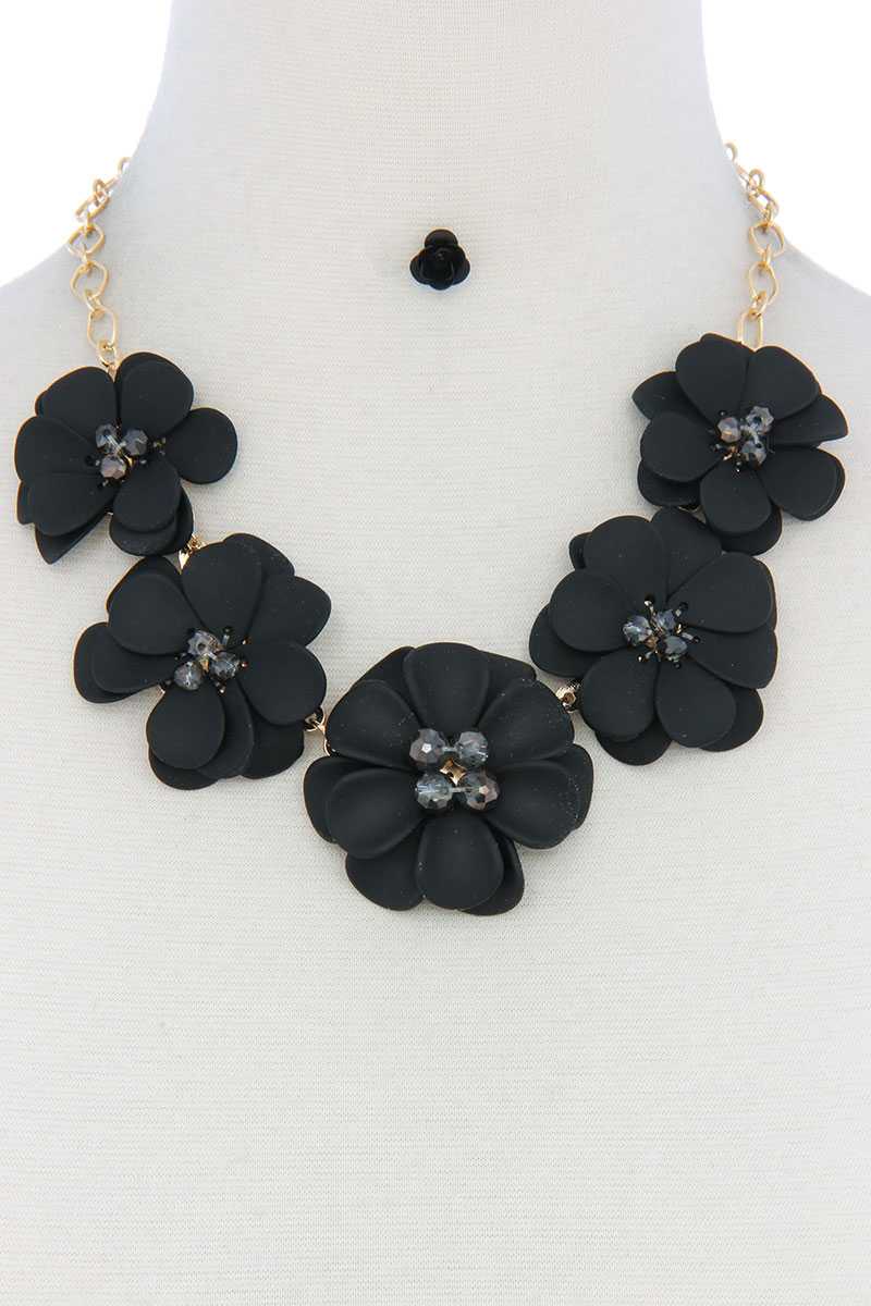 Floral Beaded Bib Necklace - YuppyCollections