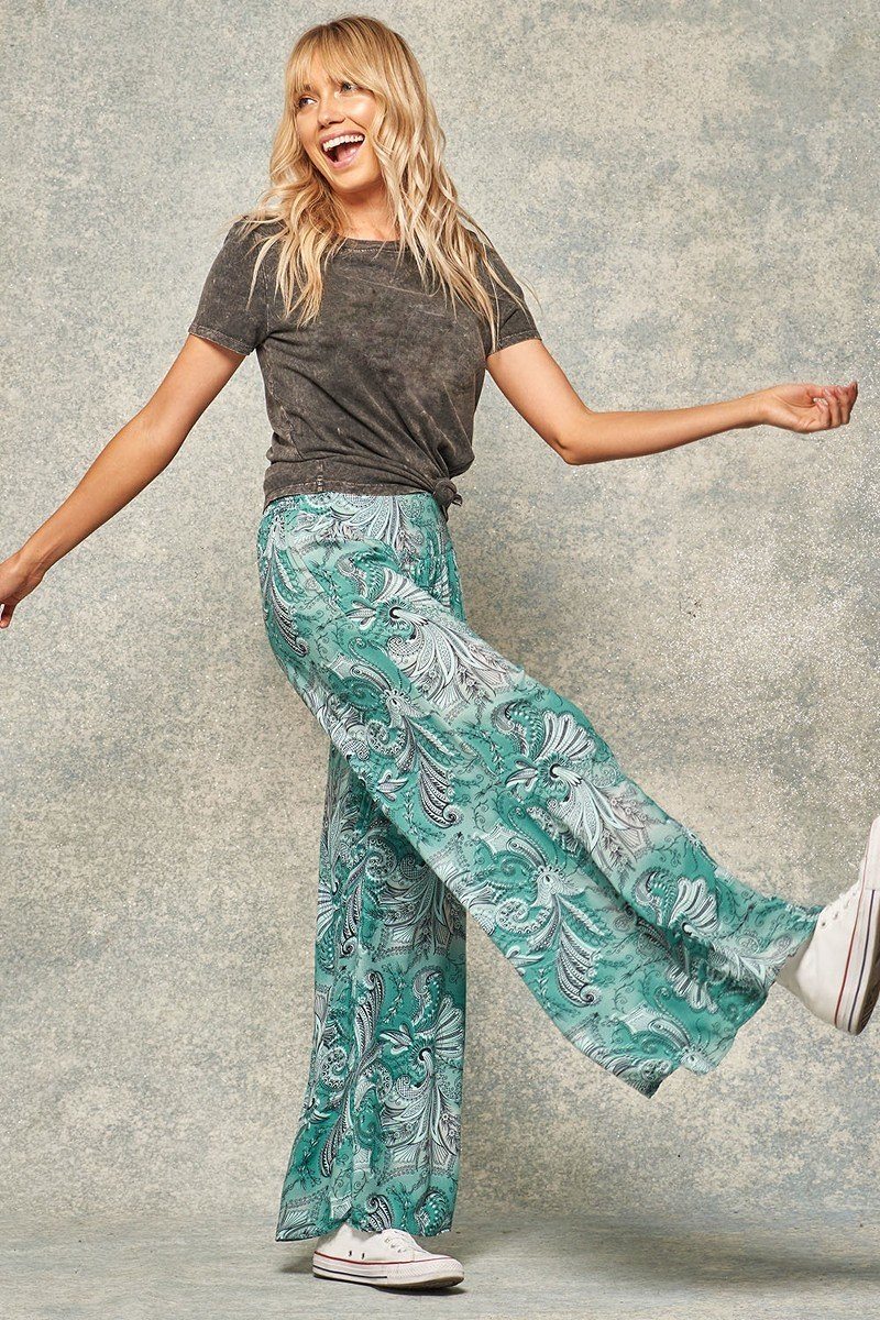 A Pair Of Paisley-print Pants - YuppyCollections