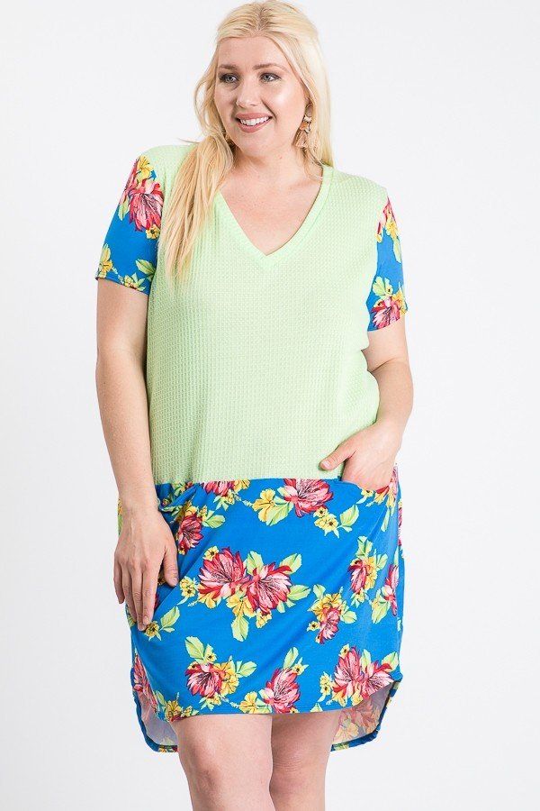 Short Sleeve Floral Blocked Midi Dress With Front Pocket - YuppyCollections