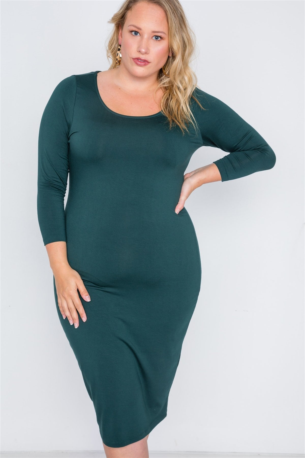 Plus Size Green Basic Long Sleeve Midi Dress - YuppyCollections