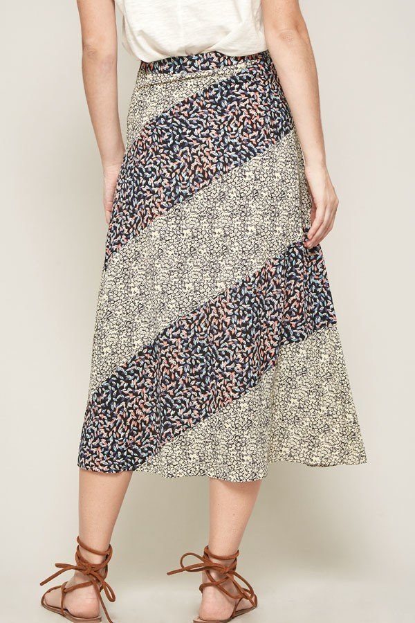 A Floral-print Woven Midi Skirt - YuppyCollections