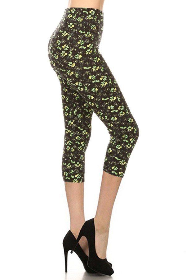 Clover Print, High Rise, Fitted Capri Leggings - YuppyCollections