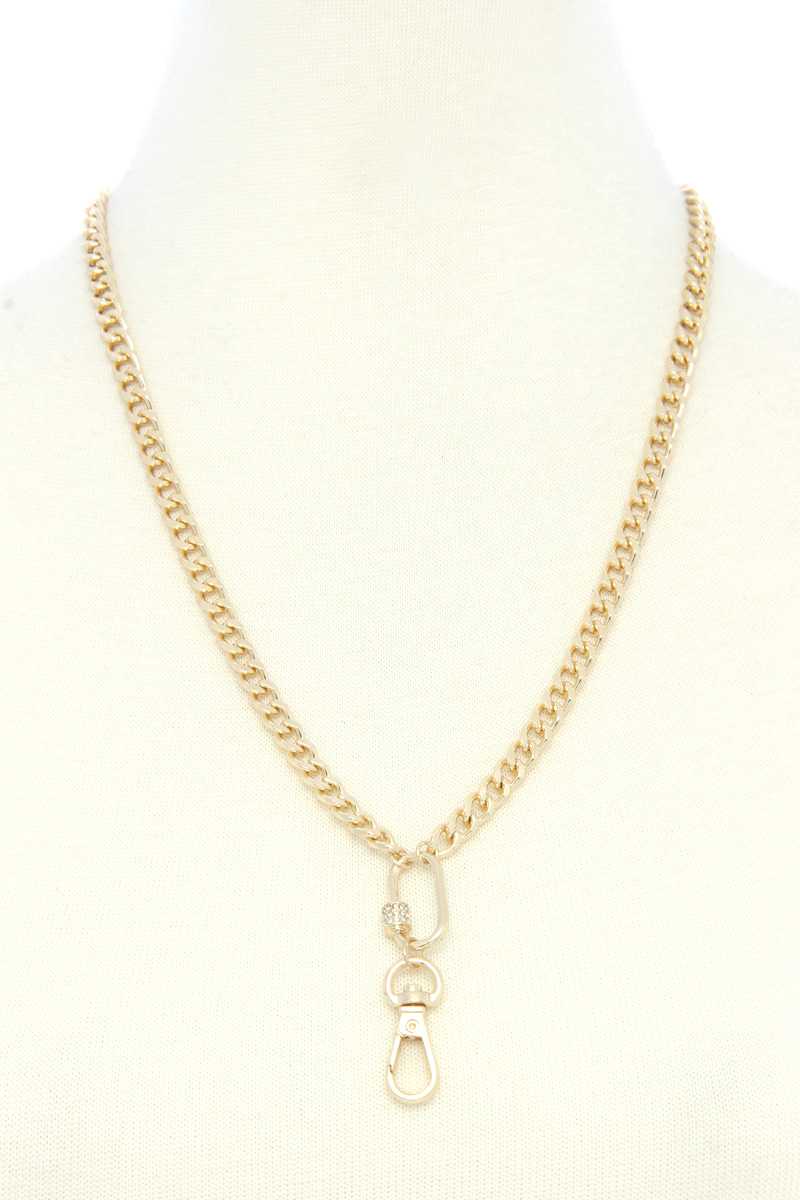 Oval Charm Curb Link Metal Necklace - YuppyCollections