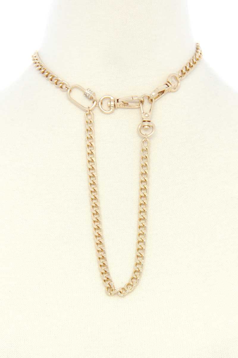 Oval Charm Curb Link Metal Necklace - YuppyCollections