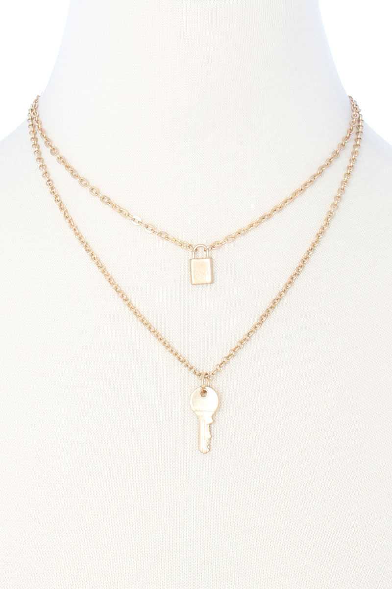 2 Layered Metal Lock And Key Pendant Necklace - YuppyCollections