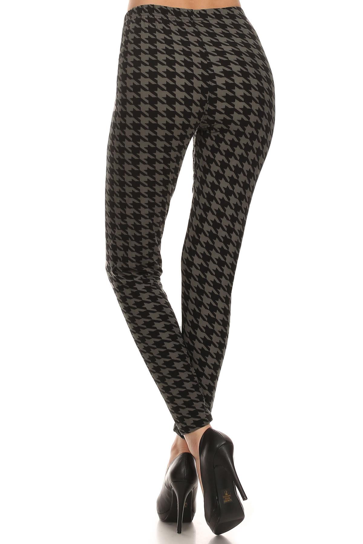 High Waisted Hound Tooth Printed Knit Legging With Elastic Waistband - YuppyCollections