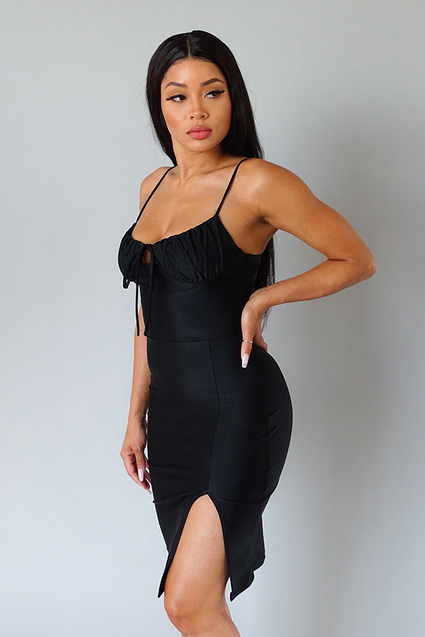 Spaghetti Ruched Bust Midi Dress - YuppyCollections