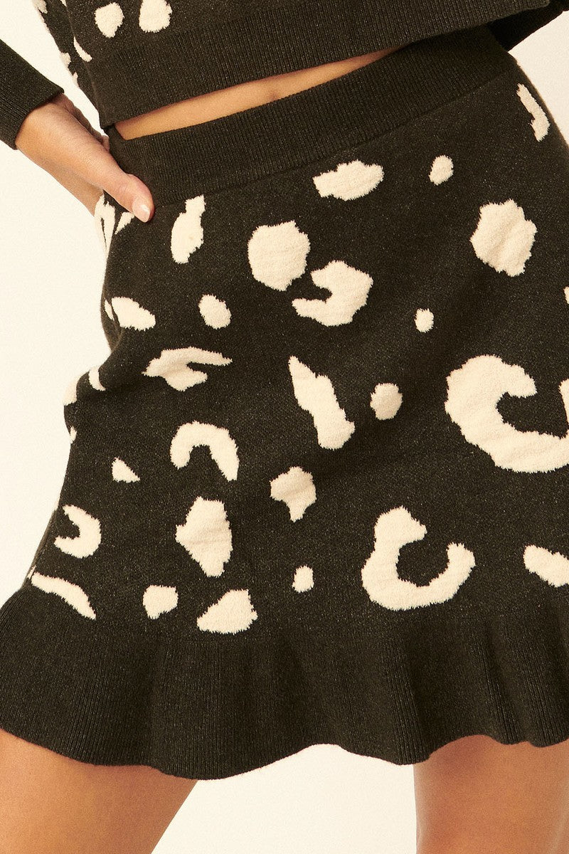 A Leopard-print Knit Mini Skirt - YuppyCollections