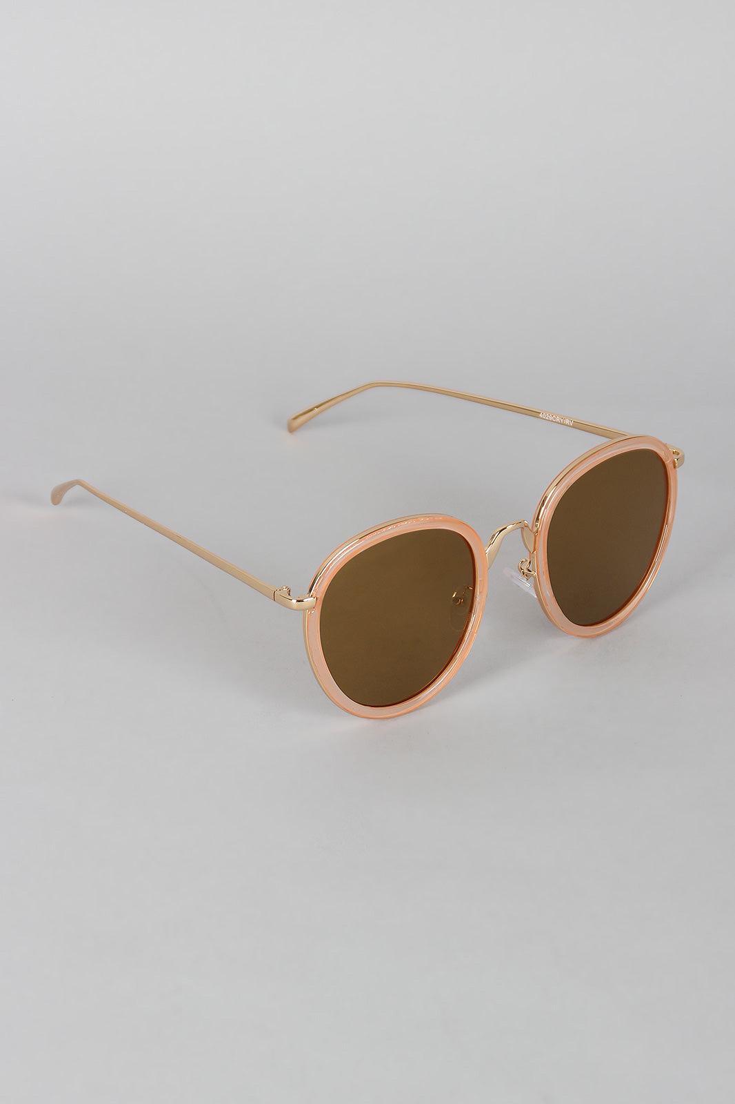 Pointy Bridge Plastic and Metal Sunglasses - YuppyCollections