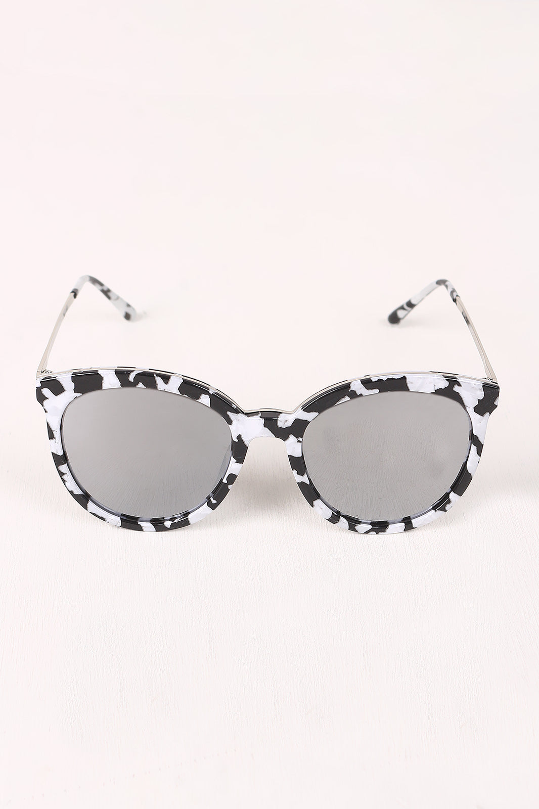 Printed Plastic Frame Mirrored Wayfarer Sunglasses - YuppyCollections