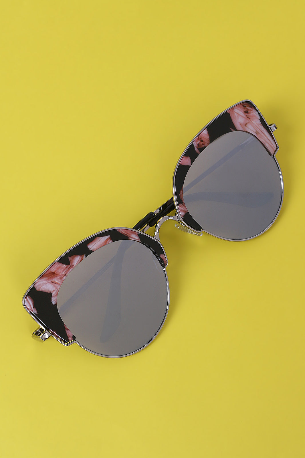 Marble Accent Plastic Frame Cat Eye Mirrored Sunglasses - YuppyCollections