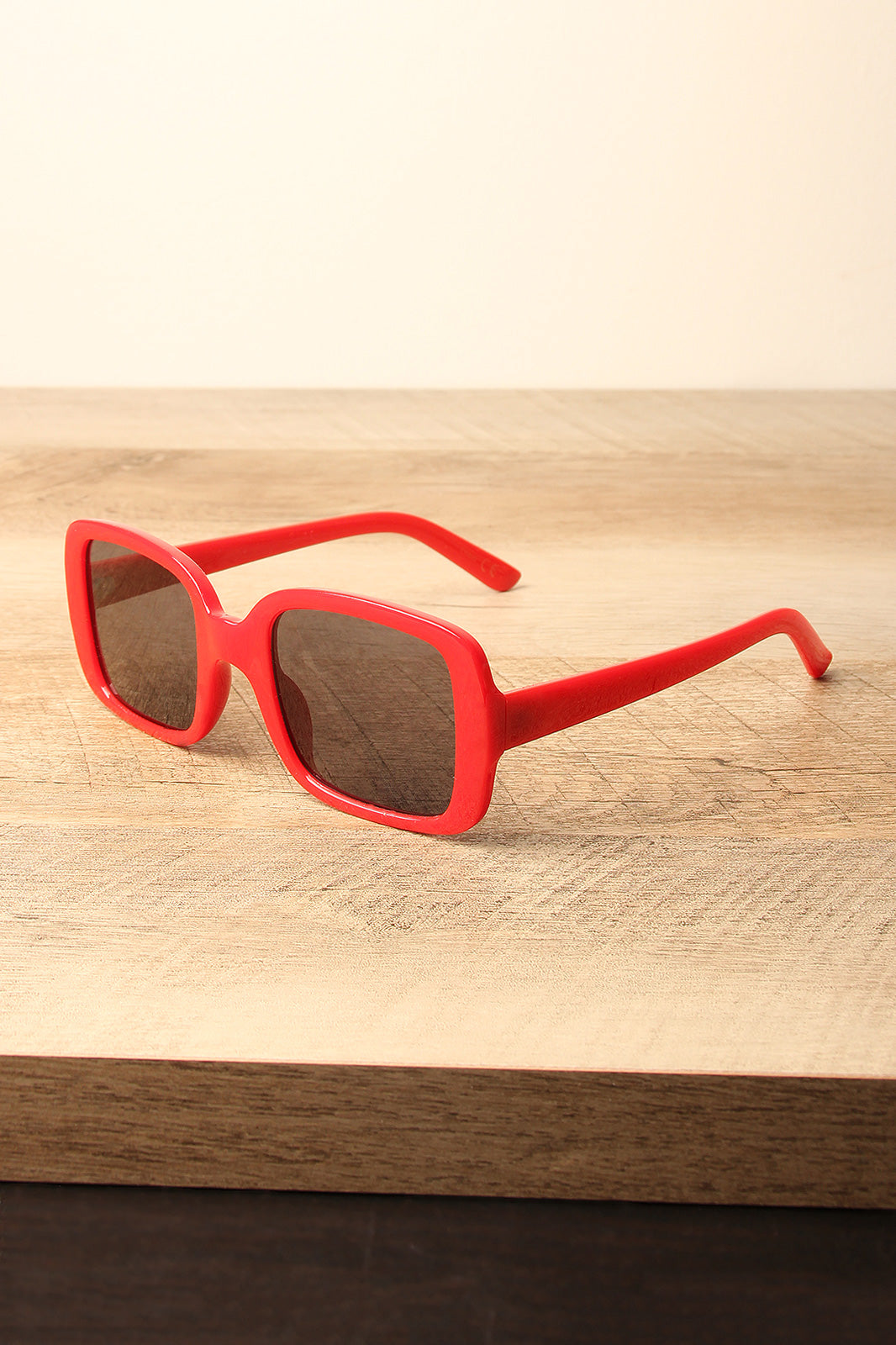 Retro Square Frame Sunglasses - YuppyCollections