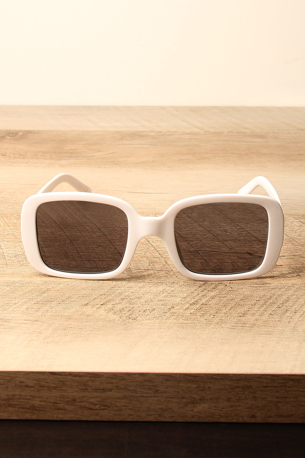 Retro Square Frame Sunglasses - YuppyCollections