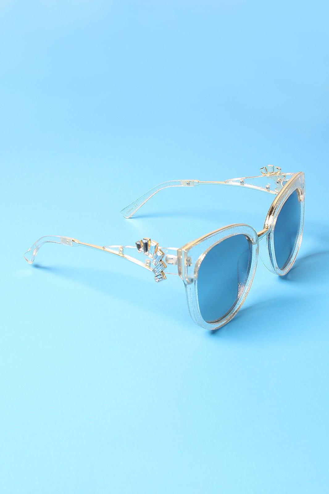 Tinted Round Eye Jewel Sunglasses - YuppyCollections