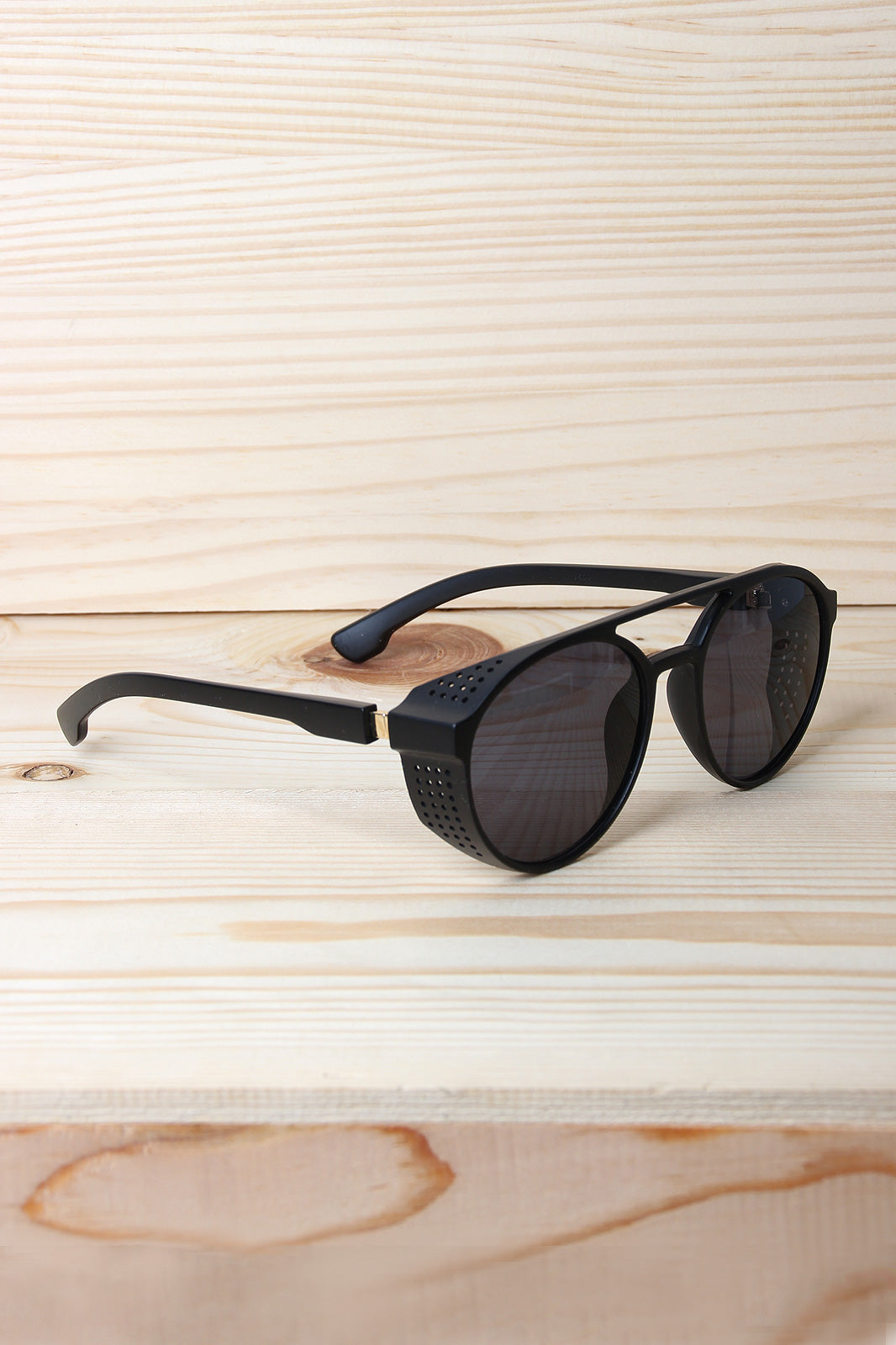 Matt Bar Brow Brim Frame Sunglasses - YuppyCollections