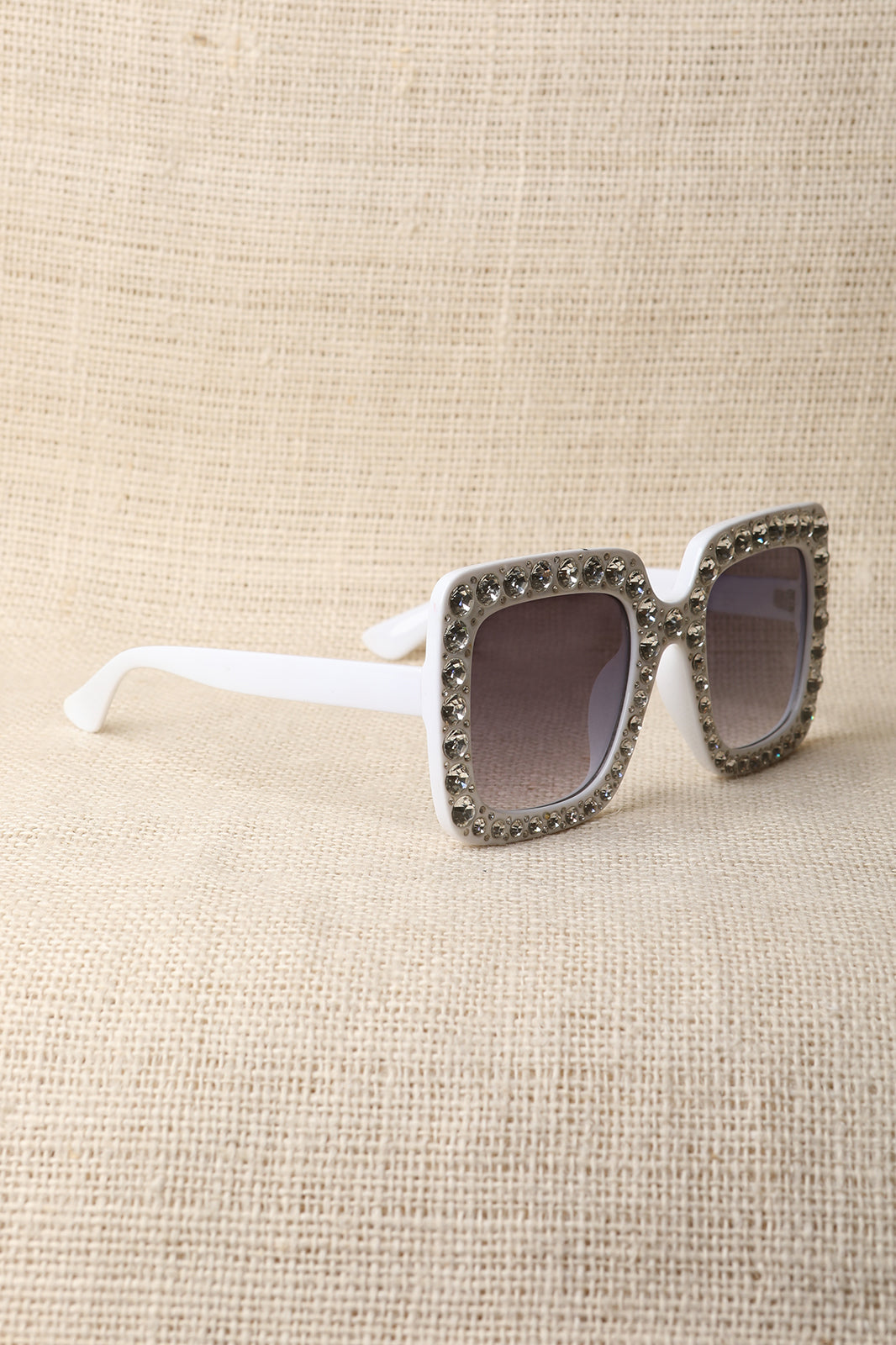 Rhinestone Trim Plastic Frame Oversized Sunglasses - YuppyCollections