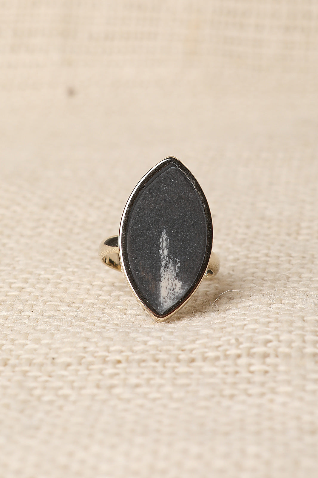 Oval Faux Marble Ring - YuppyCollections