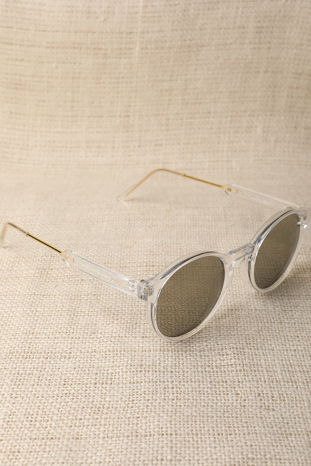 Clear Plastic Mirror Lens Sunglasses - YuppyCollections