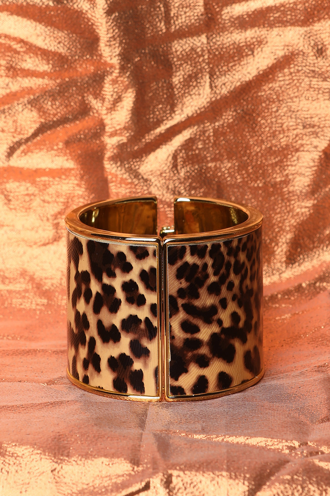 Textured Leopard Wide Hinged Bangle - YuppyCollections