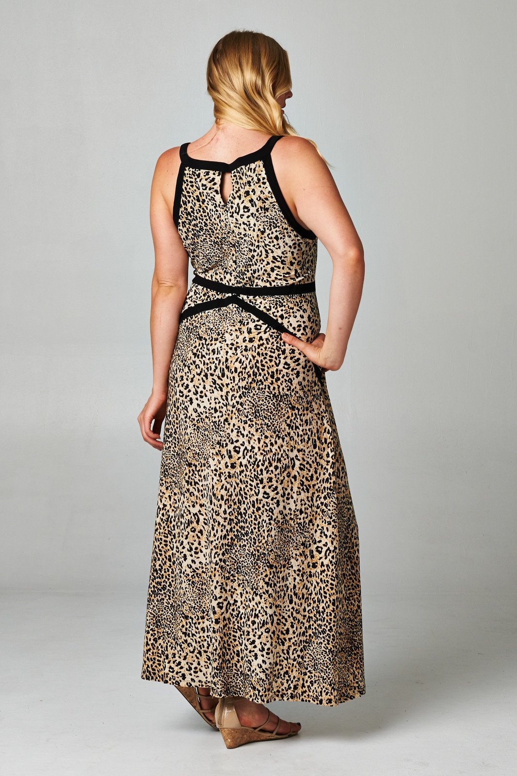 Women's Plus Size Leopard Print Maxi Dress - YuppyCollections