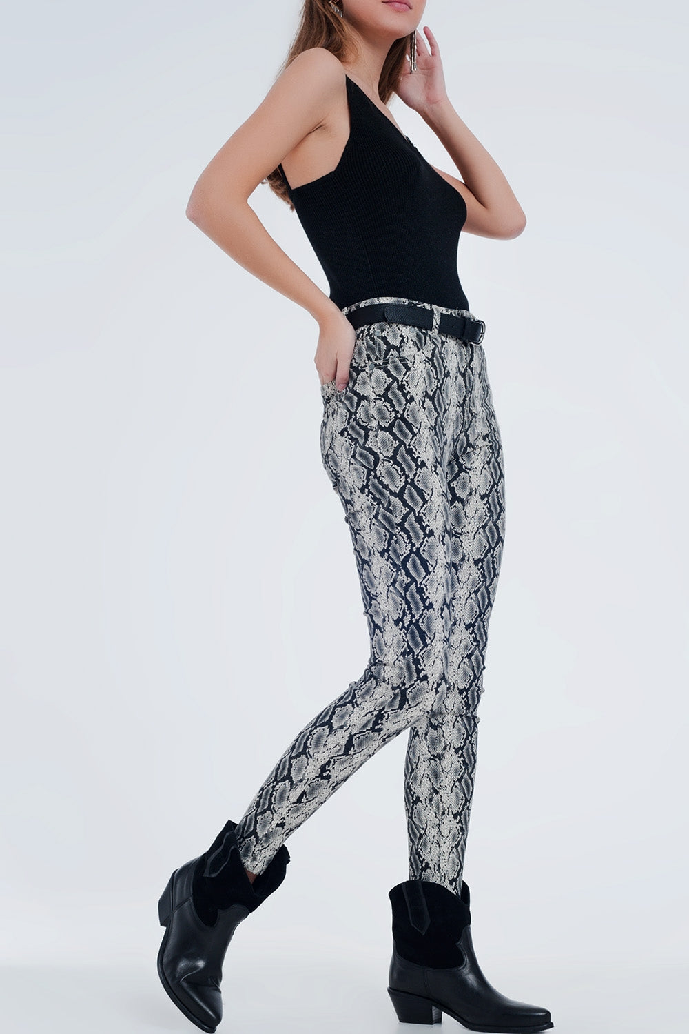 Black Pants With Snake Print - YuppyCollections