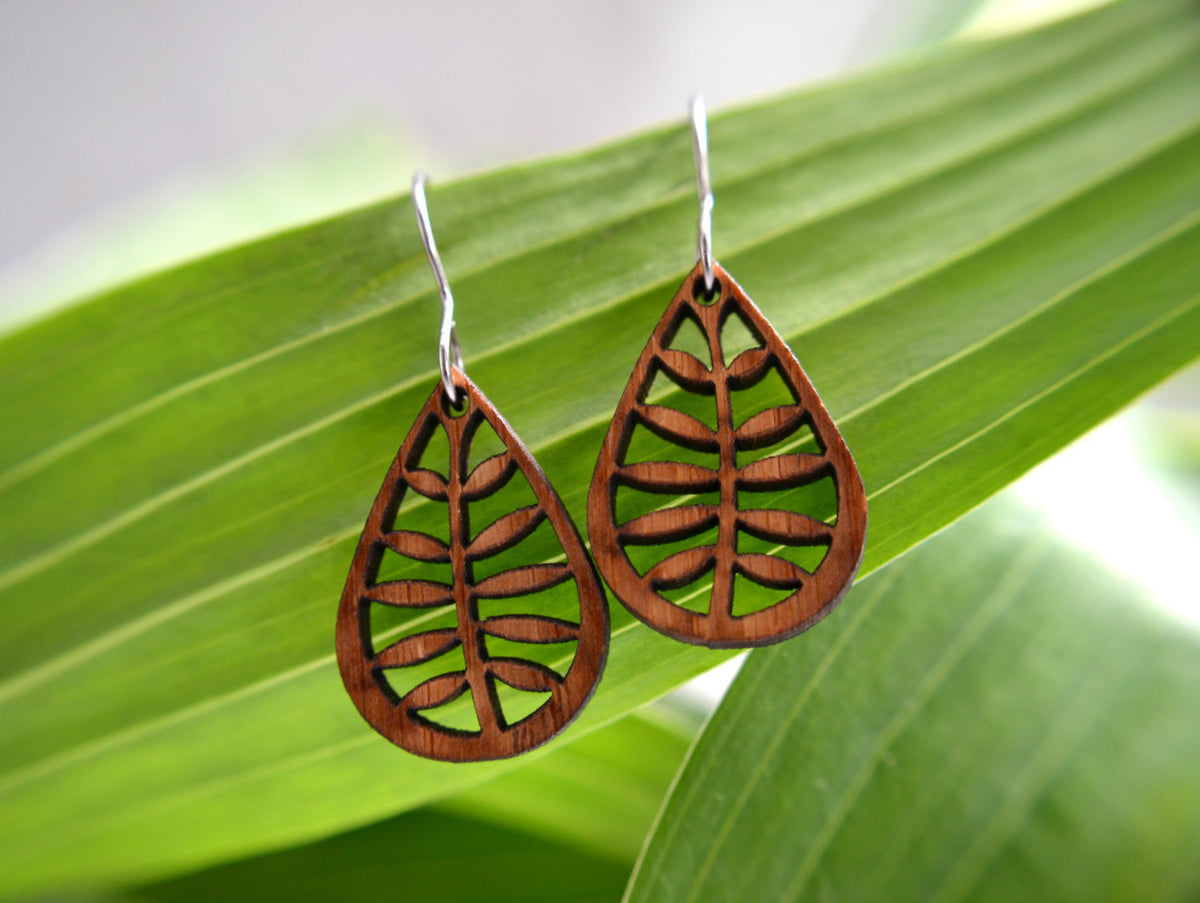 Leafy Earrings in cherry - YuppyCollections