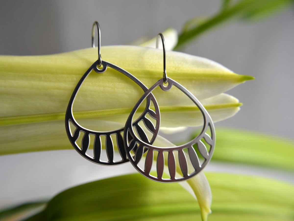 Tear Drop Earrings in stainless steel - YuppyCollections