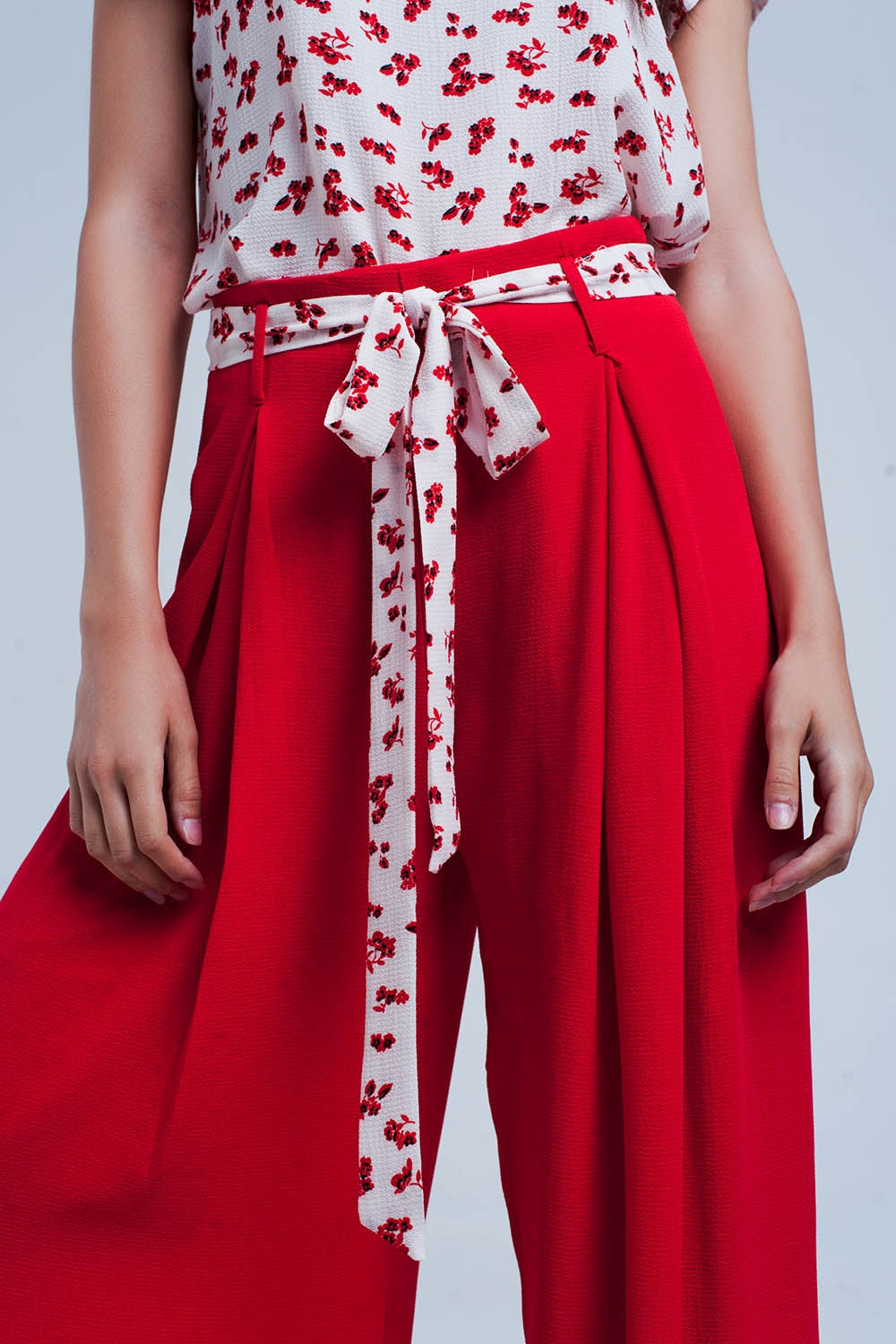 Red Pants With Floral Belt - YuppyCollections