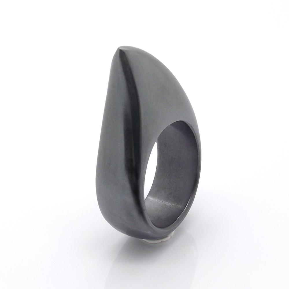 Shark Ring - Iron stone - YuppyCollections