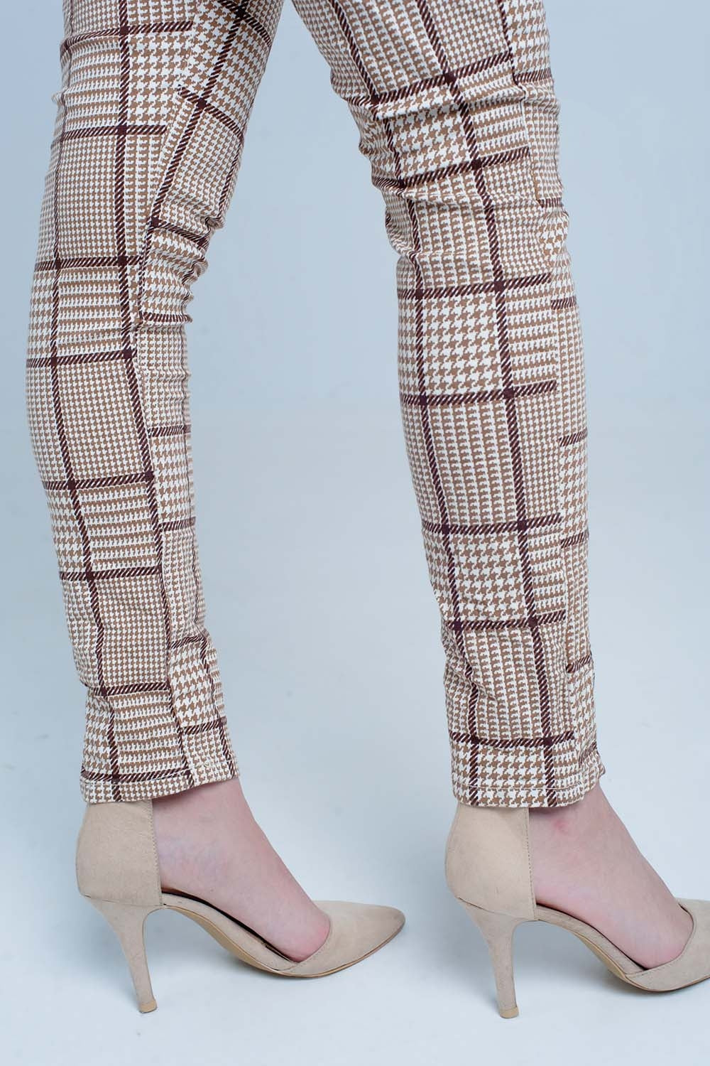 pants in beige check with button - YuppyCollections