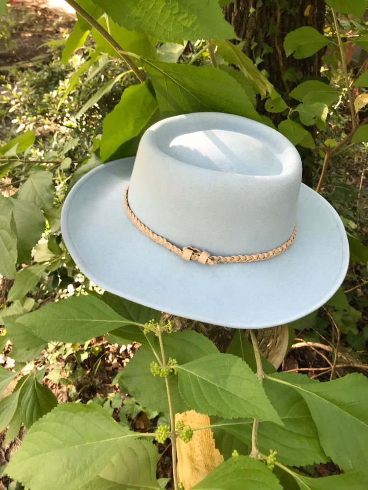 "The Vineyard Grove" Hat in Sky - YuppyCollections