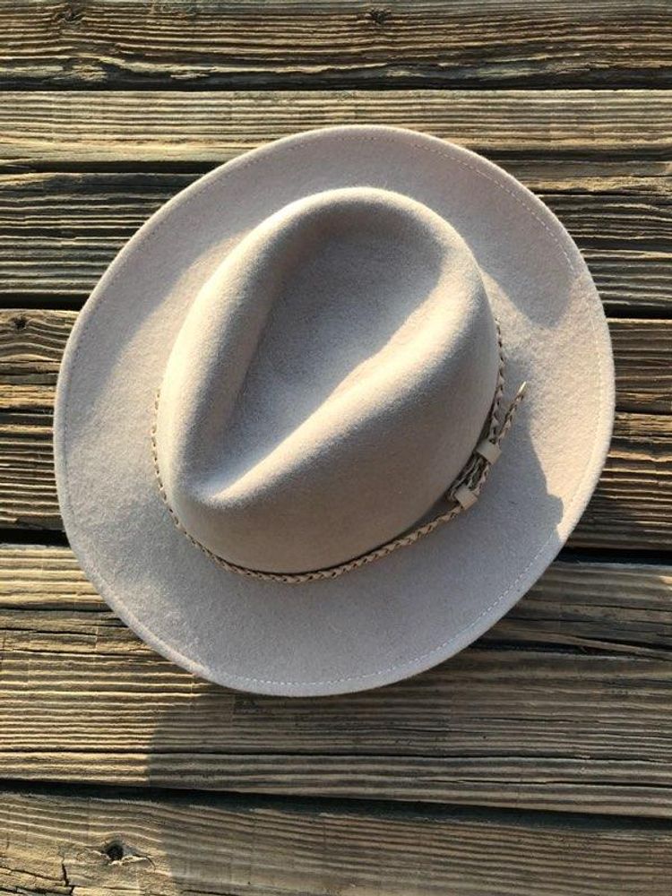 "The Westlake" Hat in Sandy Beige - YuppyCollections