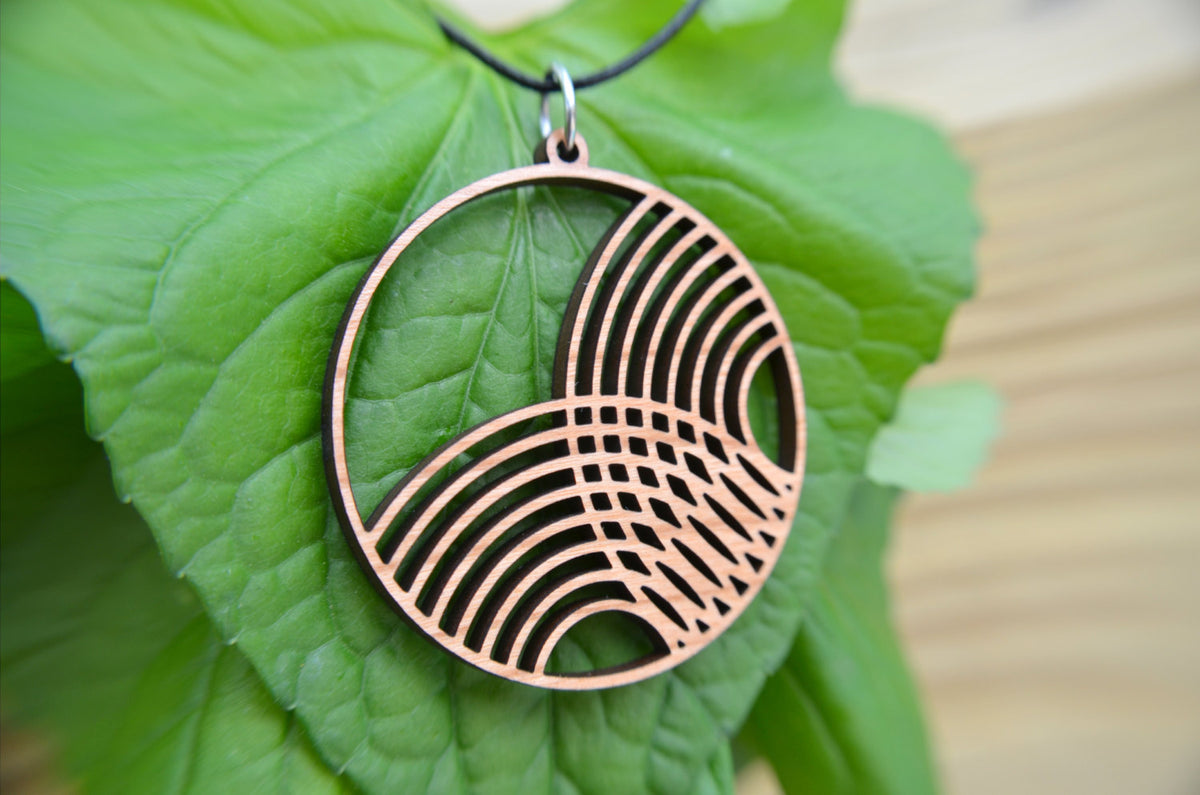 Intersecting Arcs Circle Pendant in cherry - YuppyCollections